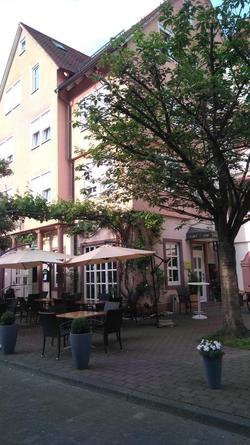 Hotel Loewensteiner Hof Haus Am Neuplatz Wertheim Exterior foto